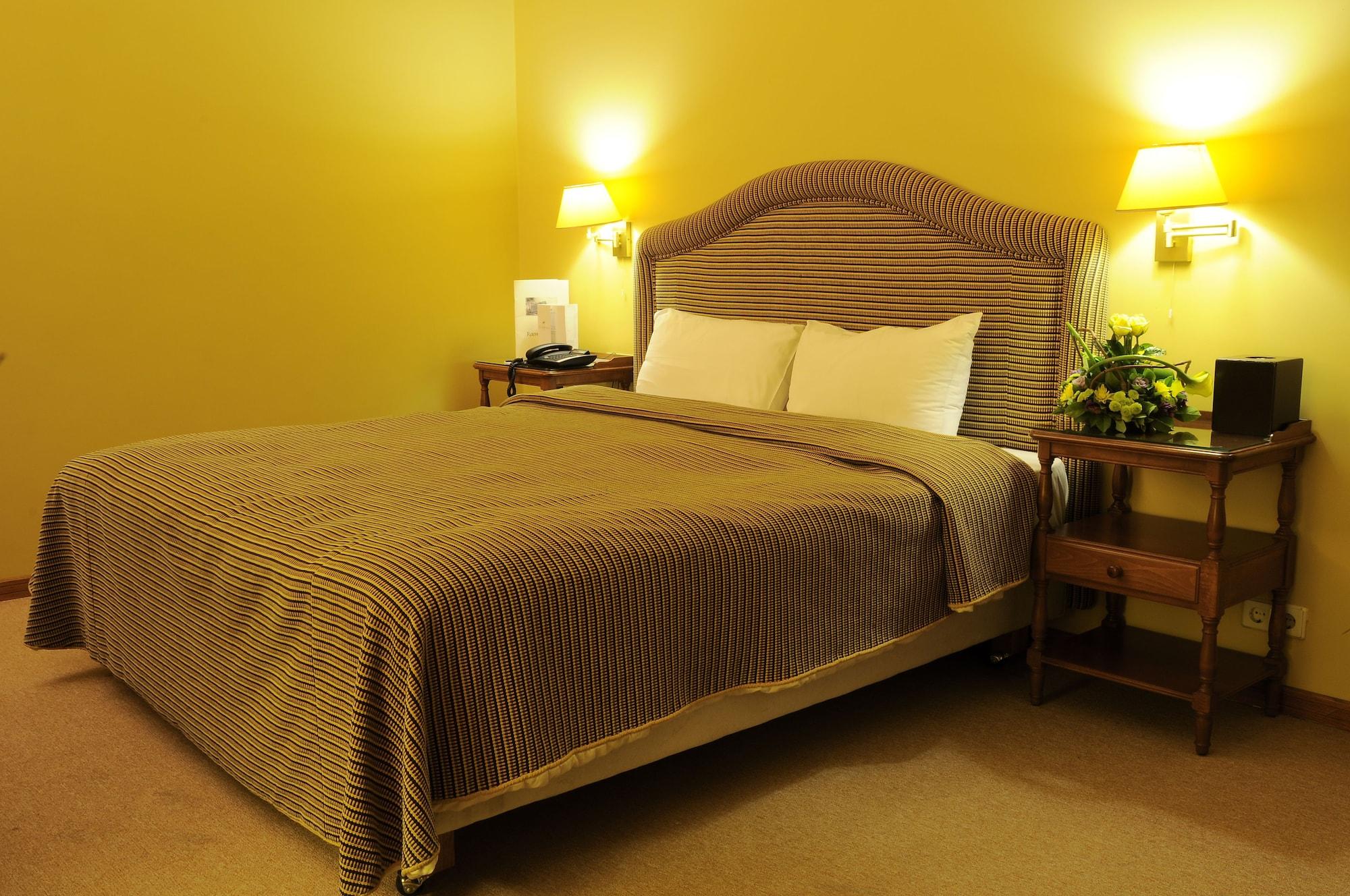 ביירות Warwick Palm Beach Hotel מראה חיצוני תמונה