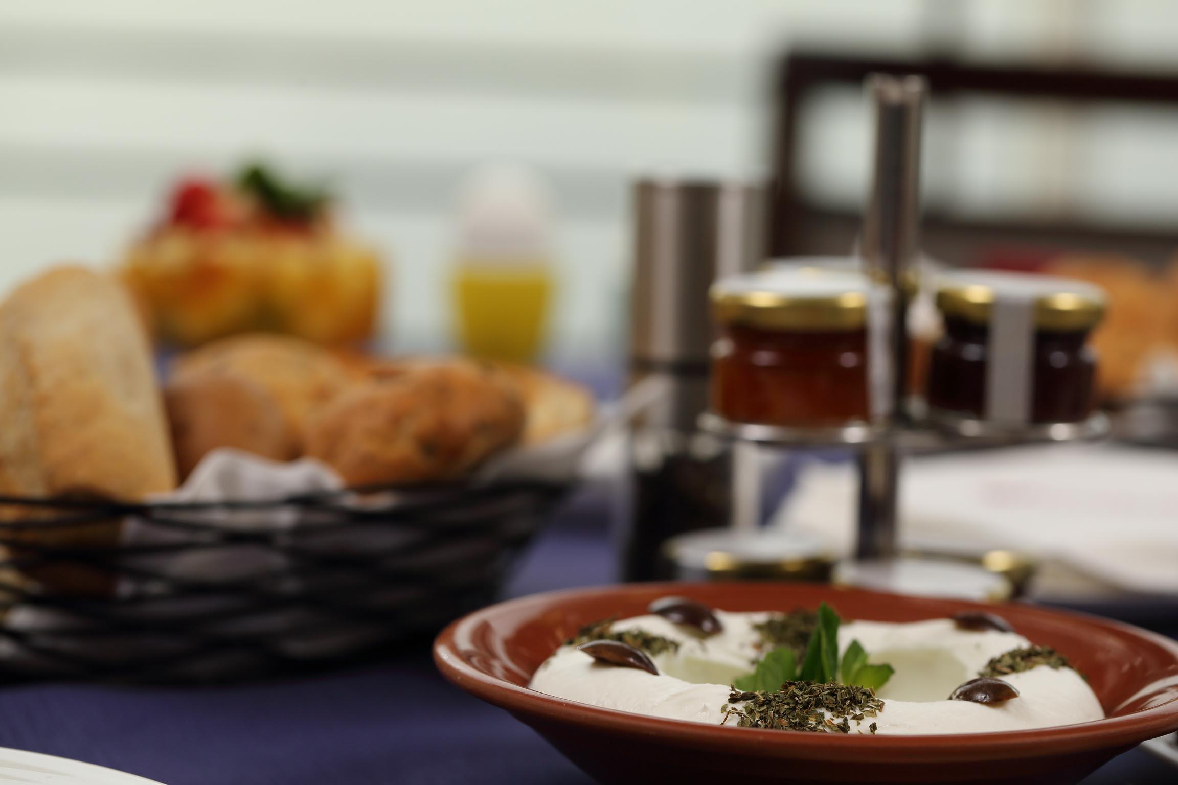 ביירות Warwick Palm Beach Hotel מראה חיצוני תמונה