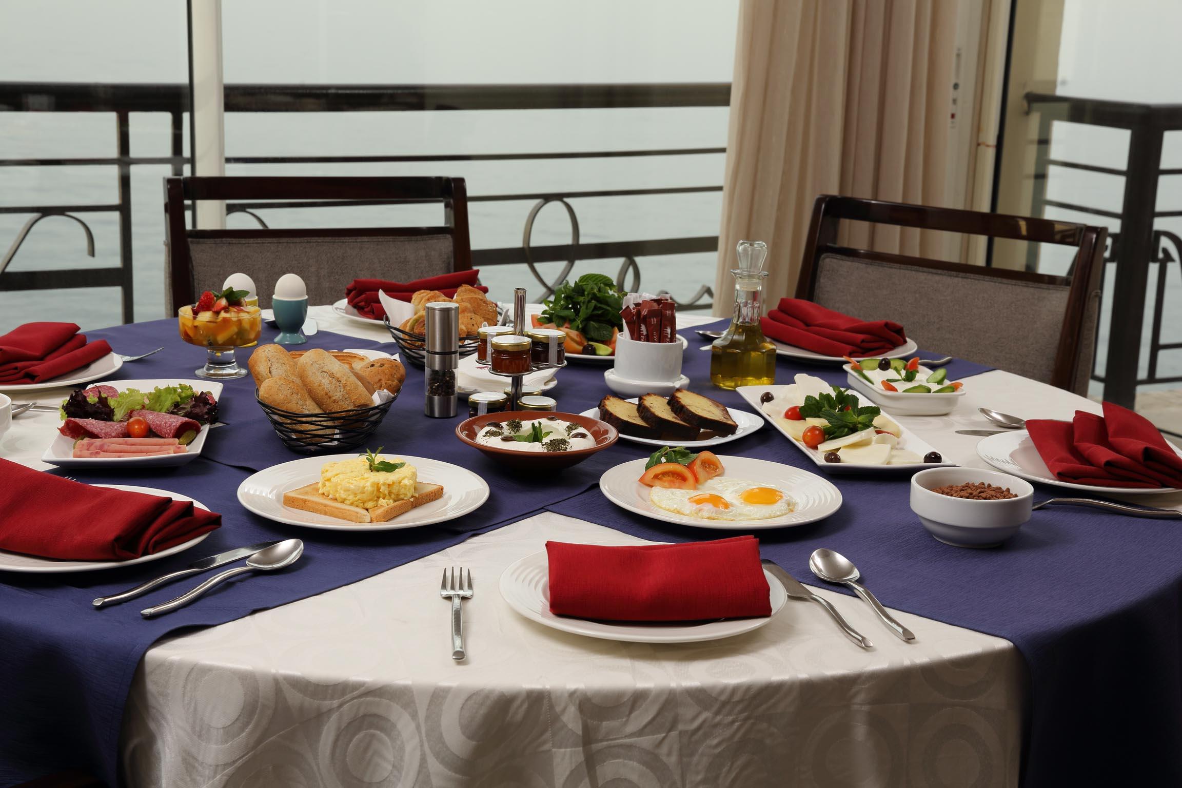 ביירות Warwick Palm Beach Hotel מראה חיצוני תמונה