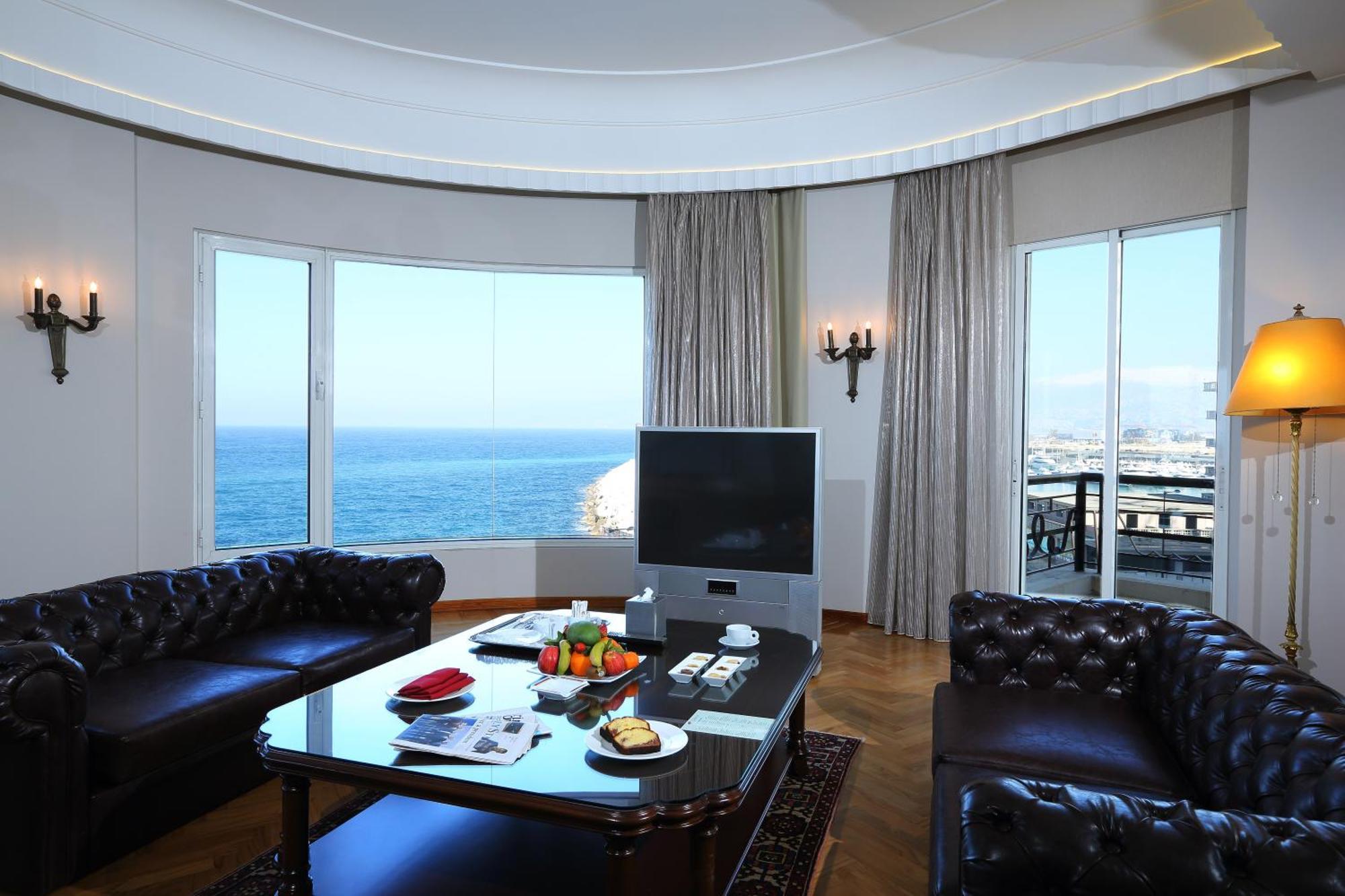 ביירות Warwick Palm Beach Hotel מראה חיצוני תמונה