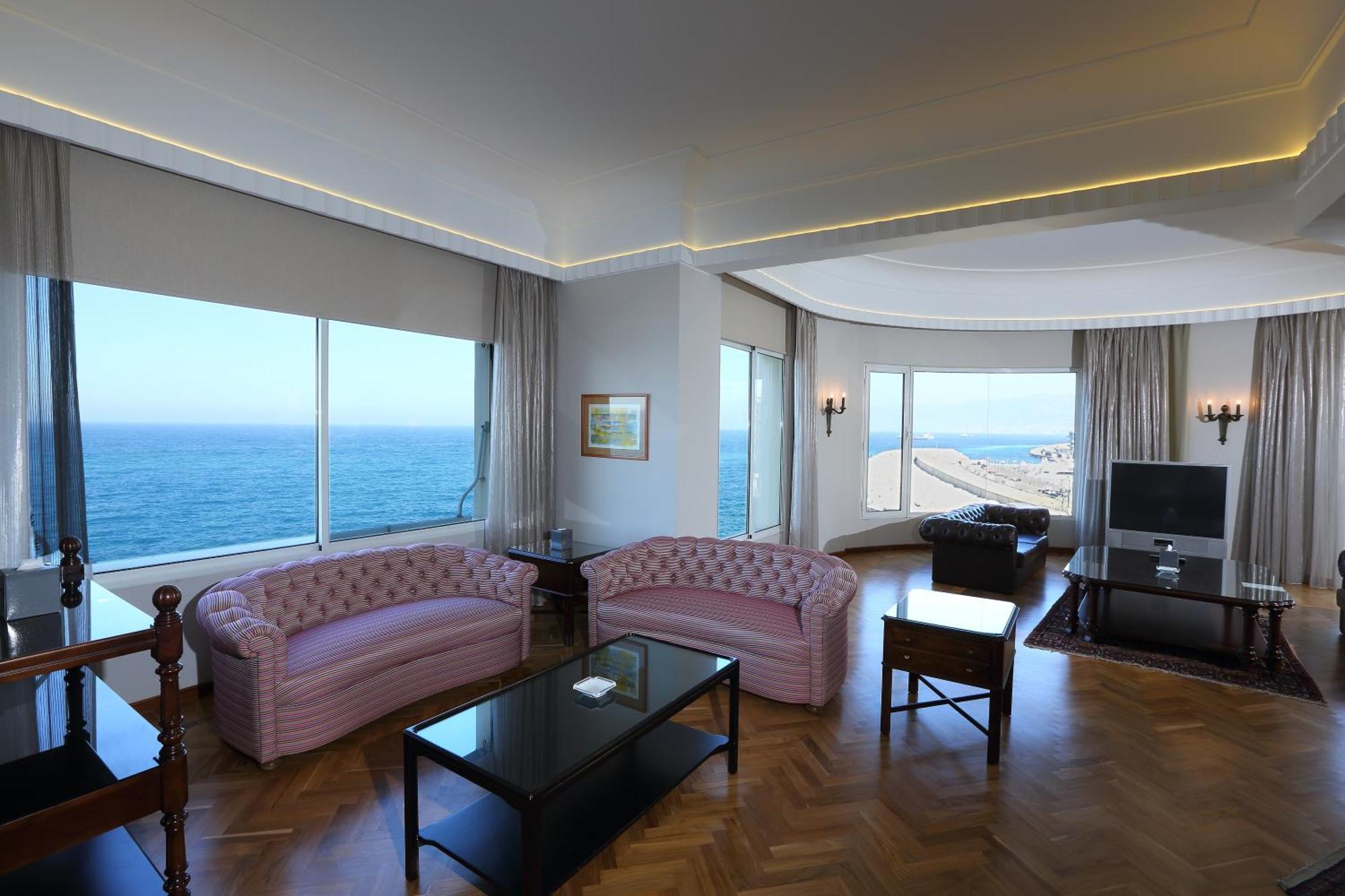 ביירות Warwick Palm Beach Hotel מראה חיצוני תמונה