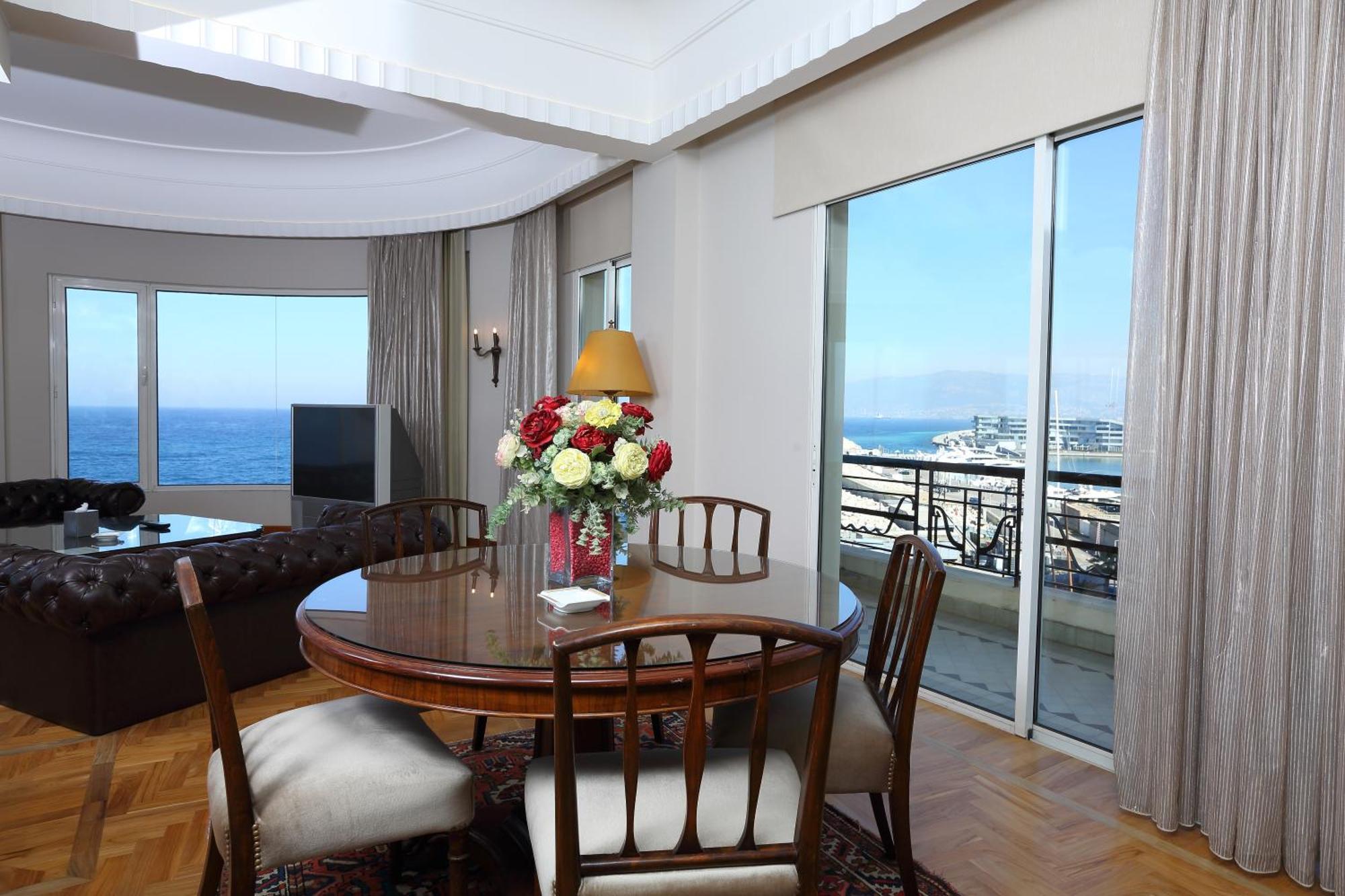 ביירות Warwick Palm Beach Hotel מראה חיצוני תמונה