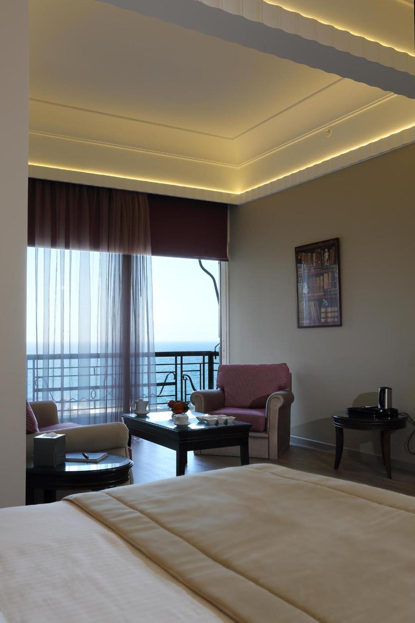 ביירות Warwick Palm Beach Hotel חדר תמונה