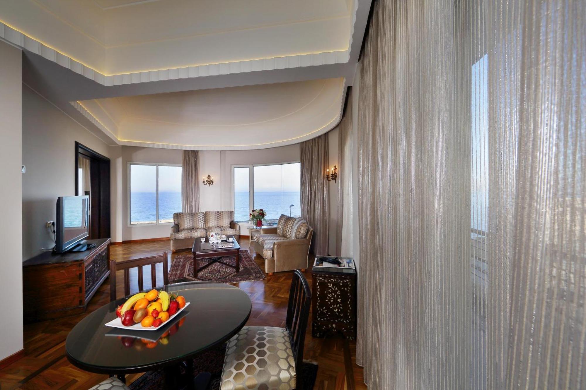 ביירות Warwick Palm Beach Hotel חדר תמונה